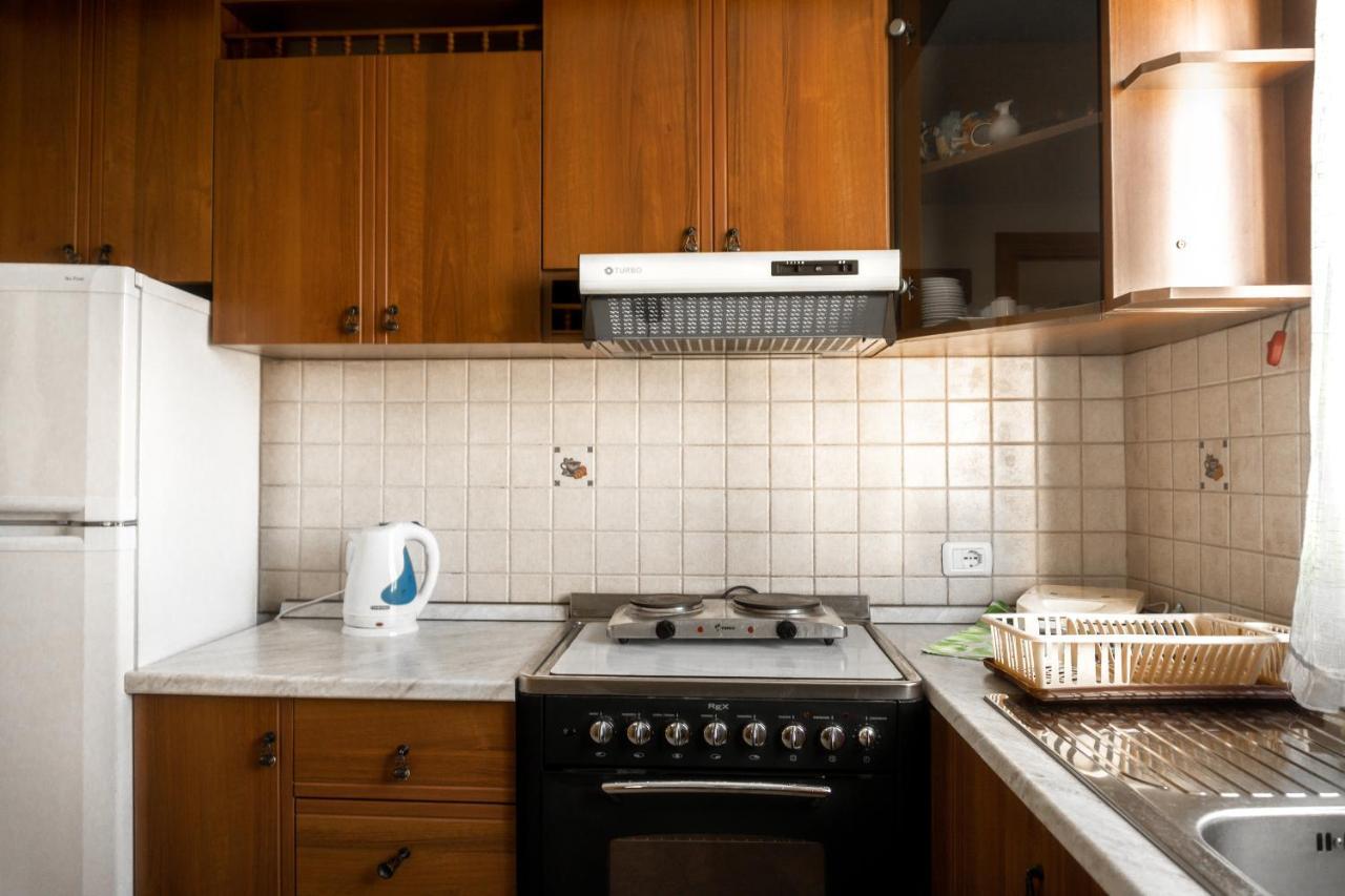 City Center Two Private Bedrooms Near Scanderbeg Square On Shared Apartment ティラナ エクステリア 写真